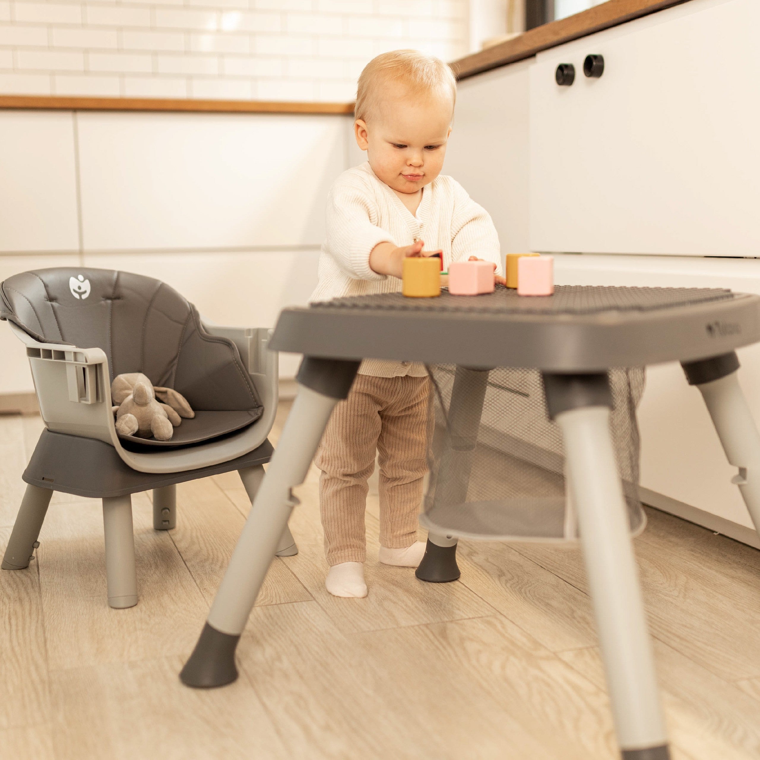 Plastová jídelní židlička 9v1 Tulano Morsel 50 Šedá