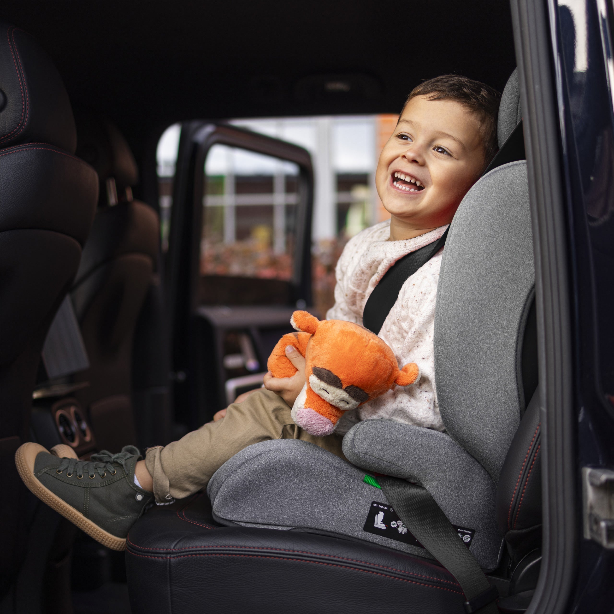 Autosedačka Tulano Joy 35 Black ISOFIX 100-150cm I-Size