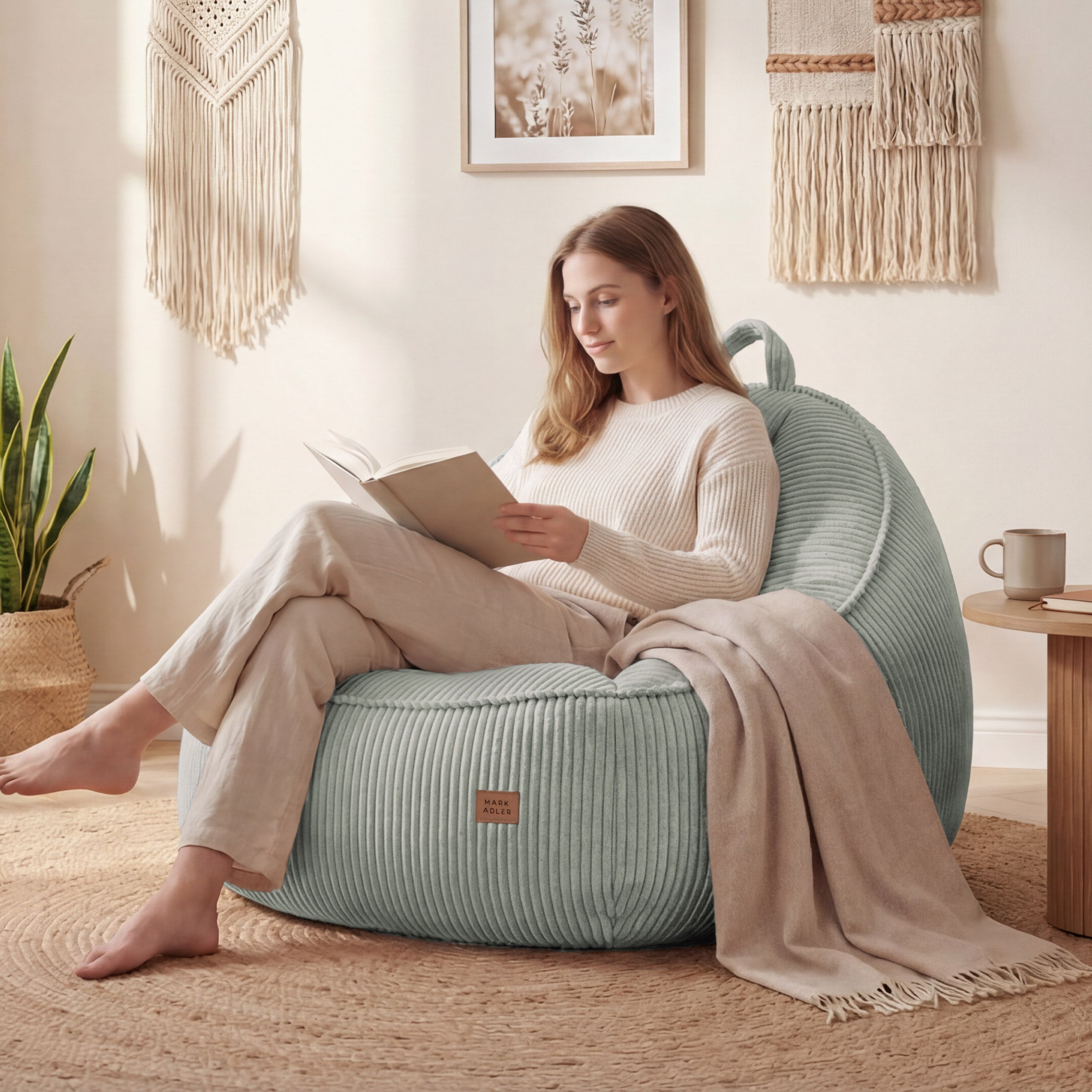 Manšestrové křeslo puf s opěradlem Mark Adler Comfy 4.0 Sage