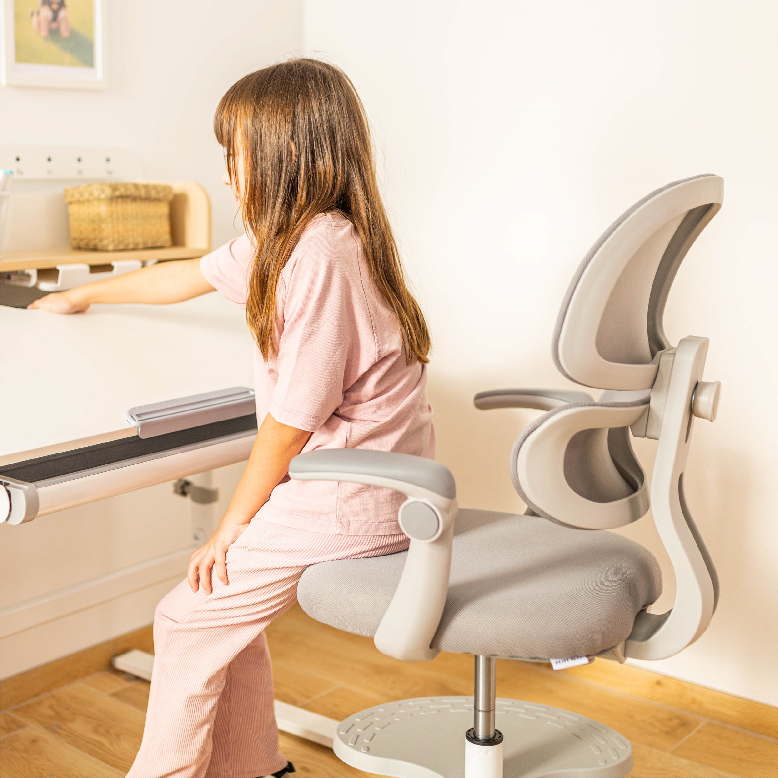 Dětské ergonomické křeslo Mark Adler Junior 4.4 Grey