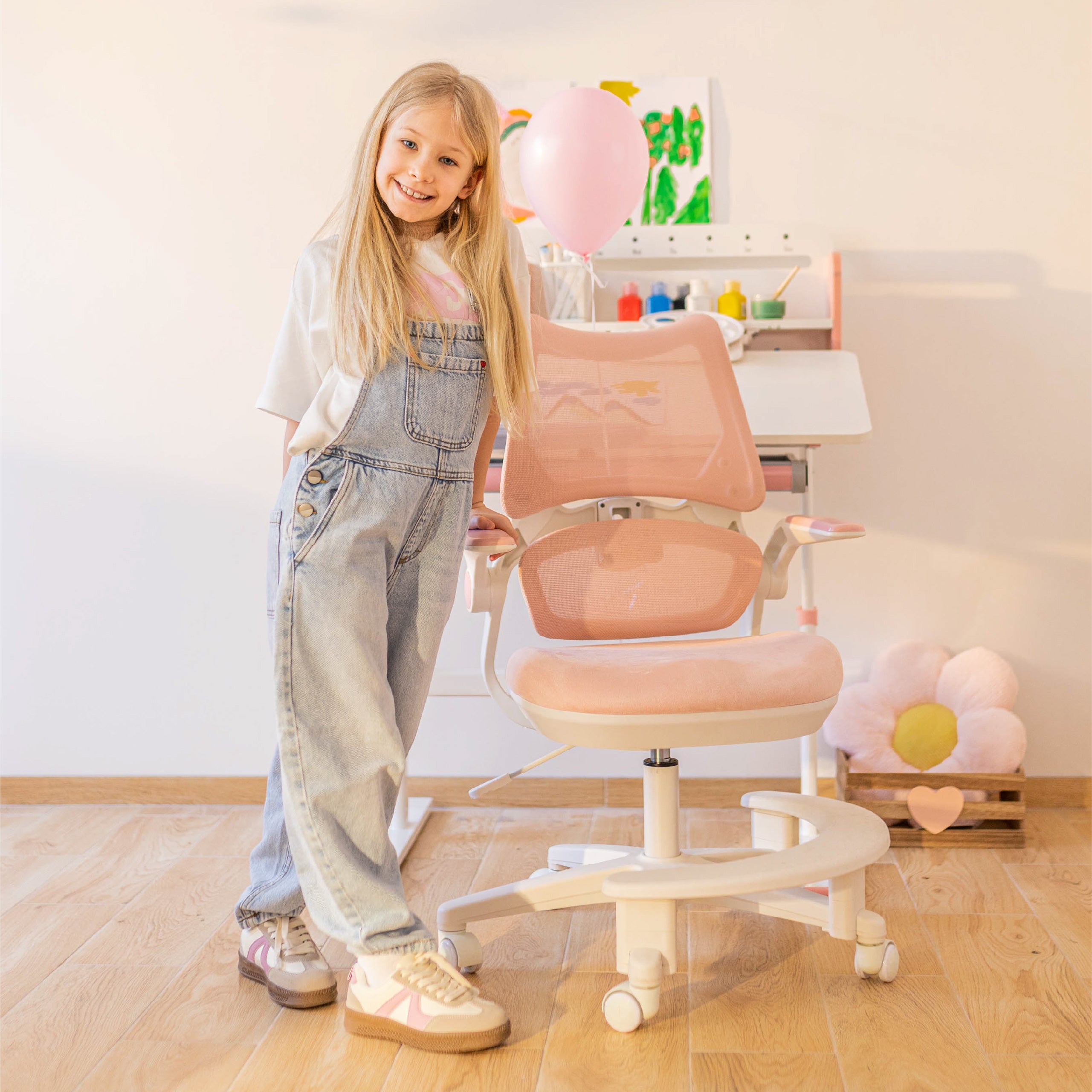Dětská židle k psacímu stolu Mark Adler Junior 5.7 růžová