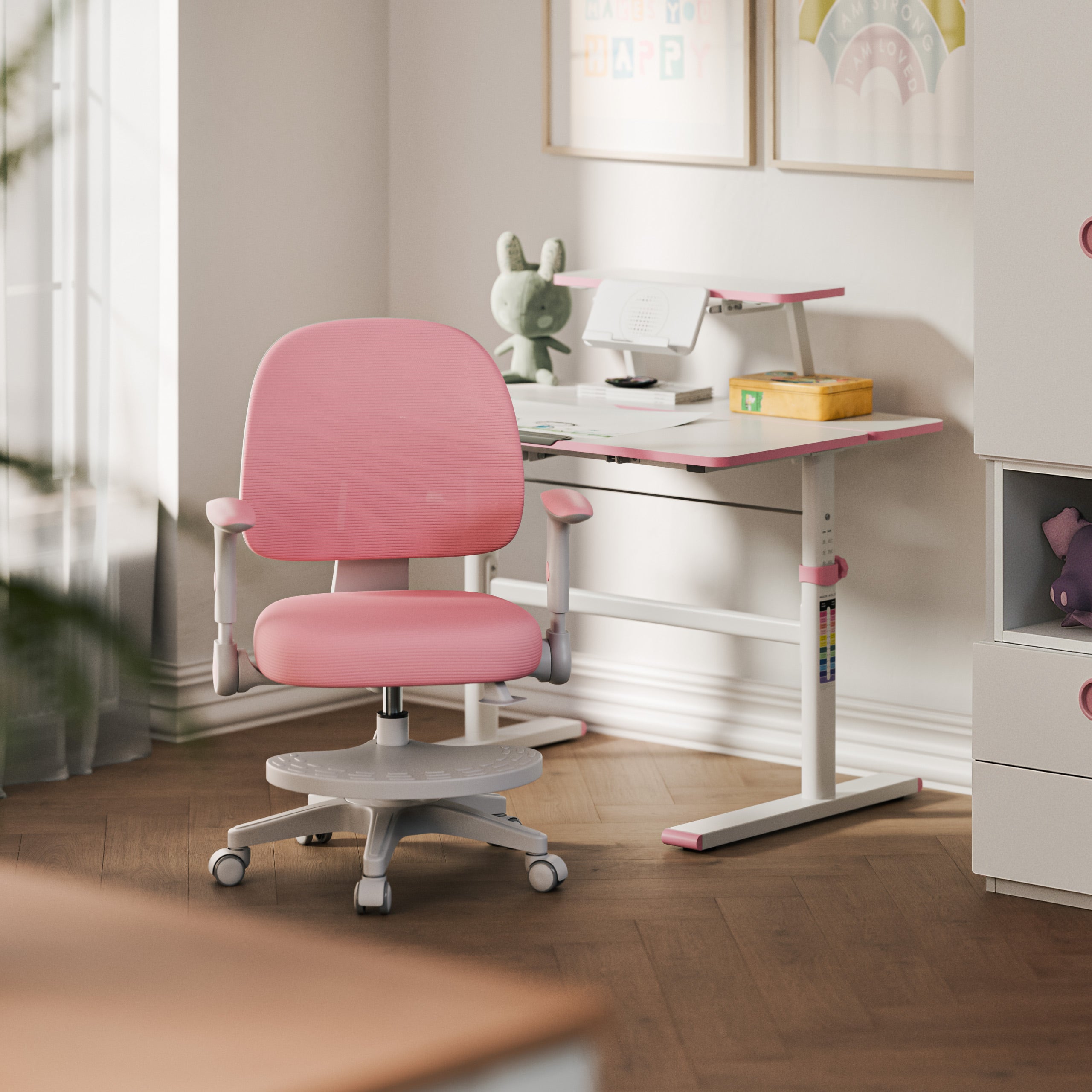 Dětské nastavitelné křeslo Mark Adler Junior 5.0 Pink